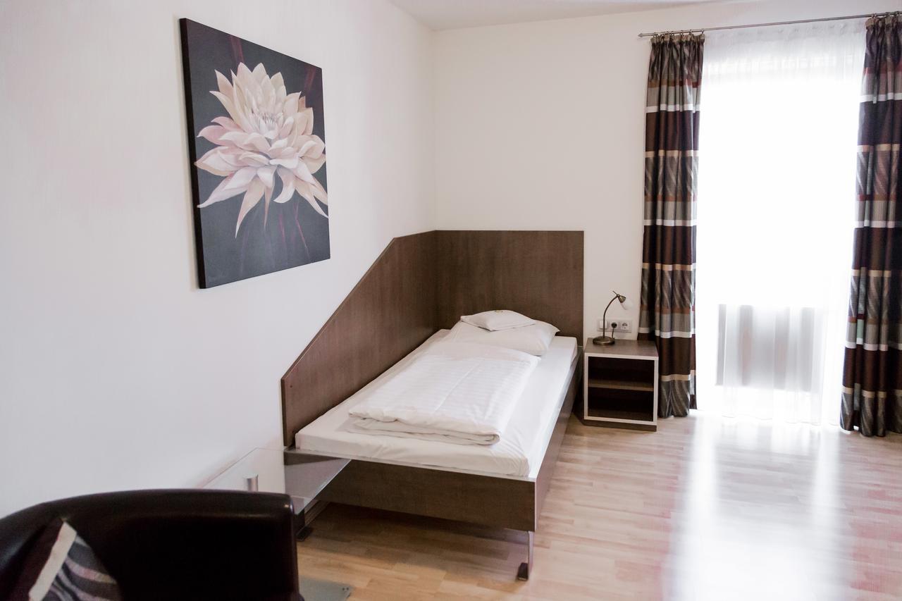 Aparthotel Othello ดินโกลฟิง ภายนอก รูปภาพ