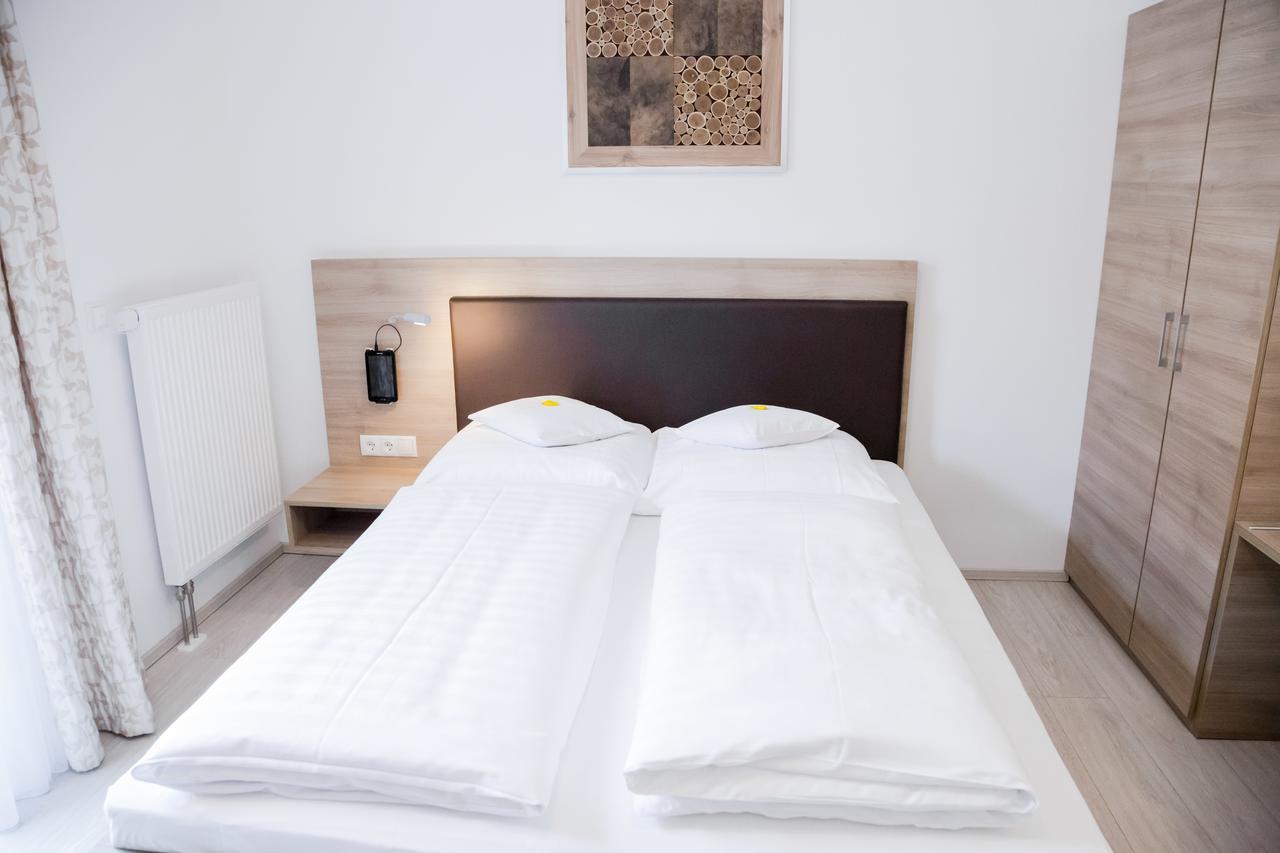 Aparthotel Othello ดินโกลฟิง ภายนอก รูปภาพ
